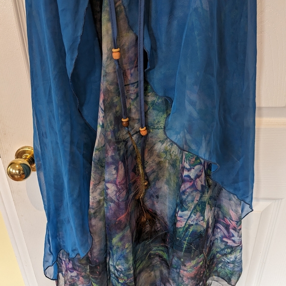 Women's flowy pants, size small in turquoise - Picture 5 of 7